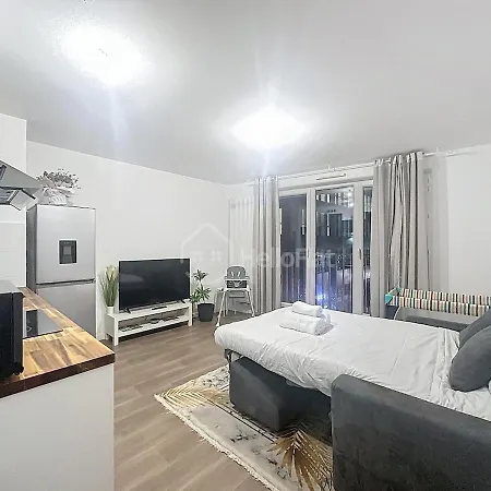 Cosy & Design Quartier Neuf, Proche Metro * Bobigny